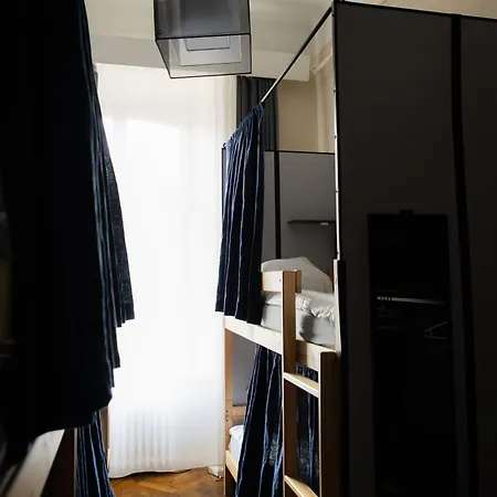 Albergue Fivehostel