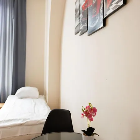 Albergue Fivehostel *
